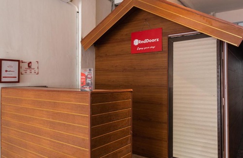 Medan House | RedDoorz near Sun Plaza Medan 2