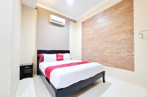Depok House | RedDoorz near UGM Kaliurang Yogyakarta