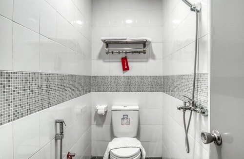 Gambir House | RedDoorz Plus @ Cideng Timur