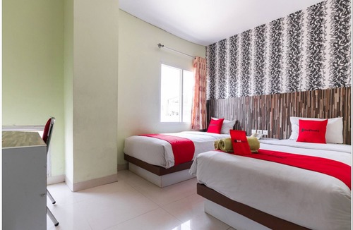 Makassar Hotel | RedDoorz Plus @ Hertasning Area