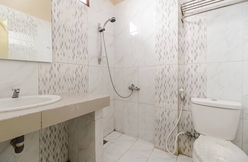 Merek House | RedDoorz Plus @ Jalan Tugu Silalahi Tongging