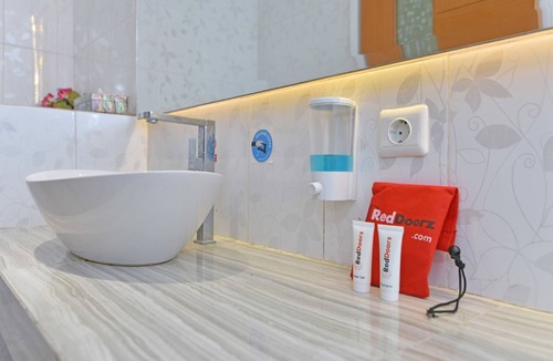 Mahendradatta Hotel | RedDoorz Plus @ Mahendradatta Denpasar