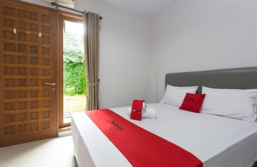 Cilandak House | RedDoorz Plus near Cilandak Town Square 2