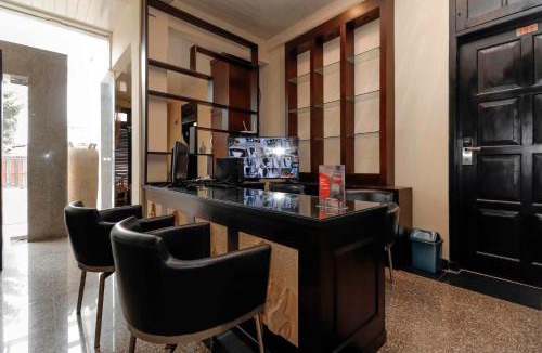 Cawang House | RedDoorz Plus near Halim Perdanakusuma 2