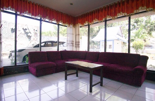 Bitung House | RedDoorz Plus near Pelabuhan Bitung