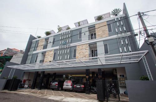 Dinoyo House | RedDoorz Plus near Politeknik Negeri Malang