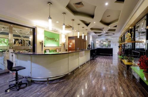 Cilegon Hotel | RedDoorz Plus near Simpang Tiga Tritayasa Cilegon