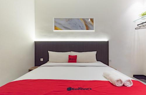 Tanjung Uncang Hotel | RedDoorz Plus Near SP Plaza Batu Aji Batam