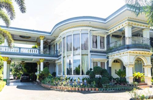 Manado House | RedDoorz Premium @ Sea Residence Manado
