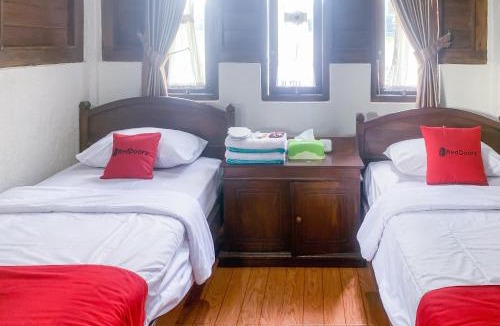 Pameungpeuk Hotel | RedDoorz Resort Syariah at Hotel ANB Pameungpeuk Garut