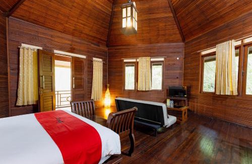 Pantai Indah Kapuk House | RedDoorz Resort @ Taman Wisata Mangrove
