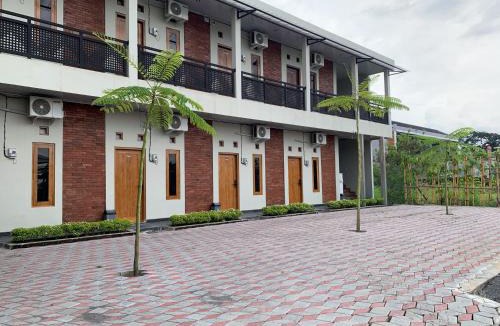 Sleman Hotel | RedDoorz Syariah at Mlati Yogyakarta