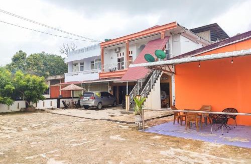 Sarolangun Hotel | RedDoorz Syariah at Naufal Residence Sarolangun