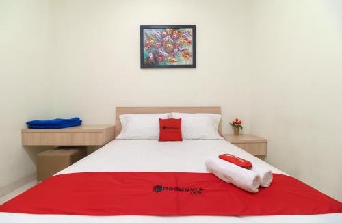 Depok House | RedDoorz Syariah @ Cinere Depok