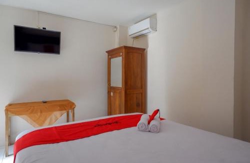 Purwokerto House | RedDoorz Syariah near GOR Satria 4