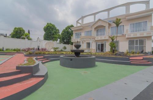 Tasikmalaya House | RedDoorz Syariah @ Villa Grand Mutiara Tasikmalaya