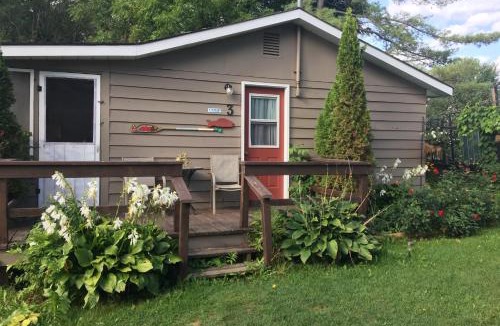 Lyndhurst House | Redfish Cottages