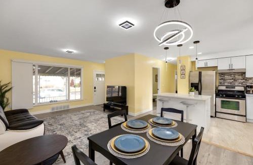 Redford House | Redford Ranch #1 Room