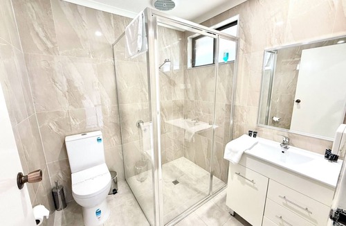 Mathoura Hotel | Redgum Motel