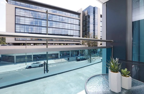 Redhill Apartment | Redhill Queensgate Apartment A