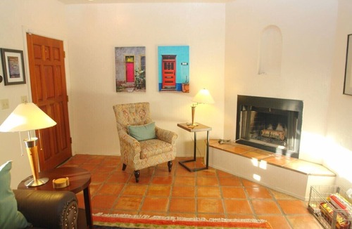 Tucson House | Redington Hideaway, comfort and quiet with sweeping desert and mountain views