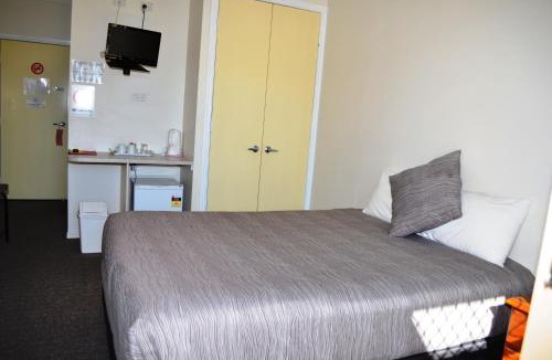 Redland Bay Hotel | Redland Bay Motel