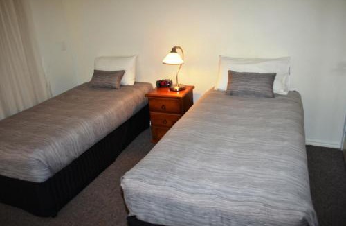 Redland Bay Hotel | Redland Bay Motel