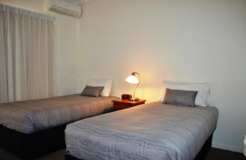 Redland Bay Hotel | Redland Bay Motel