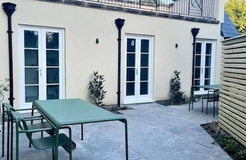 Bristol Apartment | Redland Suites - Apartment 1