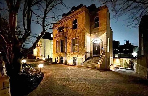 Bristol Apartment | Redland Suites - Apartment 1