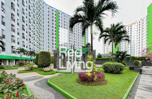 South Tangerang Apartment | RedLiving Apartemen Green Lake View Ciputat - Aurora Rooms