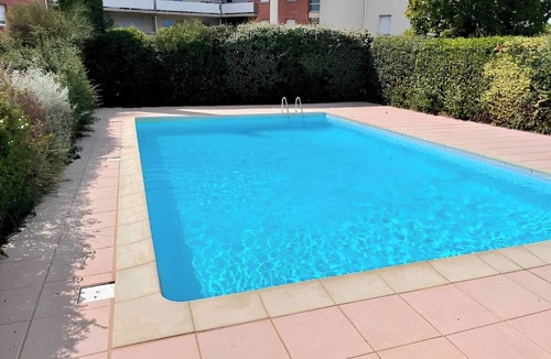 Saint - Martin - du - Touch Apartment | RedLounge, a haven of peace with pool and garden