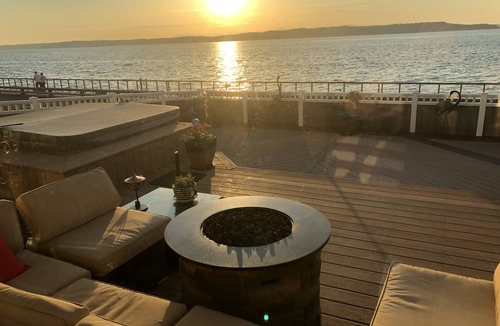 Redondo House | Redondo Waterfront Beach House