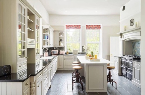 Clearbrook House | Redrock House Summary