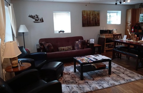 Beech Mountain Cabin | Reduced%30+daysBchMTN/2BR/2BthClean/Comfort/sleeps5/Wifi/Cable/2mi2rsrt