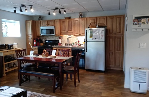 Beech Mountain Cabin | Reduced%30+daysBchMTN/2BR/2BthClean/Comfort/sleeps5/Wifi/Cable/2mi2rsrt