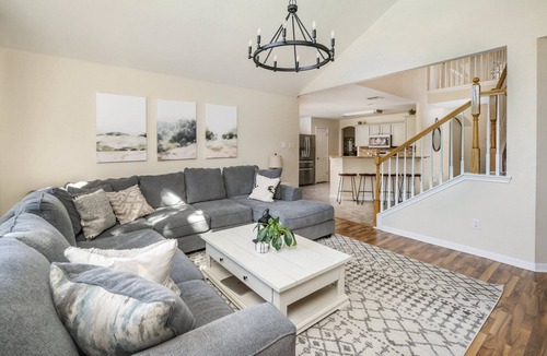 North Buttercup Creek House | Reduced! Family/Pet-friendly, private pool, backyard oasis, playground, pingpong, weekday discounts!