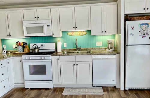Hampton House | Reduced Price Now May 2026 rent by nite or weekly. Come & Enjoy NH Seacoast!