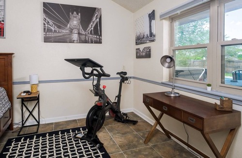 Pflugerville House | Reduced rates! Dog-Friendly, Pool, Beautiful Backyard, 3 Decks, Wifi, Short Drive to DT Austin