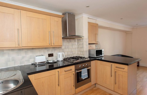 South Bank Apartment | Reduced- Two Bedroom Two Bathroom Apartment Waterloo