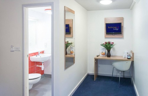 Wolverhampton Hotel | Redwings Lodge Wolverhampton