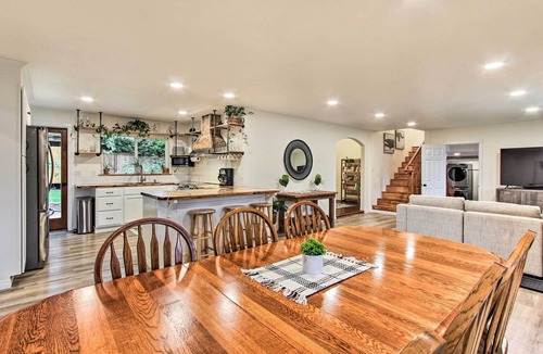 Market District House | Redwood Home/Hot Tub/Near UofO and River Path.