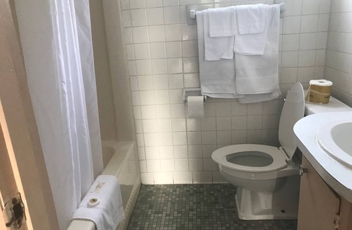 Gadsden Hotel | Redwood Inn