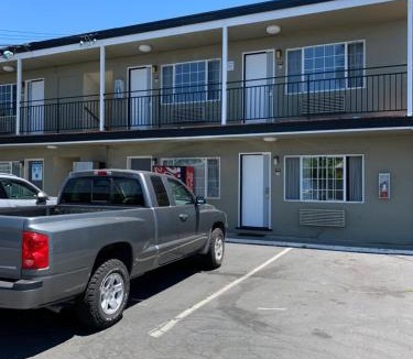 Santa Rosa Hotel | Redwood Inn