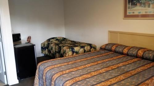 Willits Hotel | Redwood Inn Willits