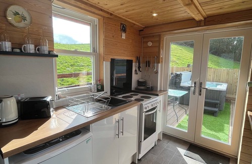 Cornhill on Tweed Cabin | Redwood Lodge