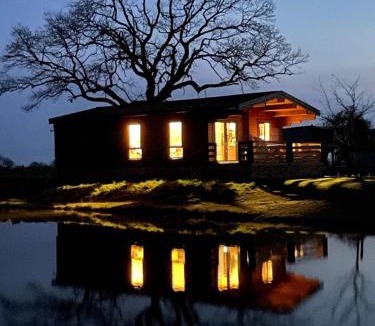 Farden Ski Chalet | RedWood Lodge