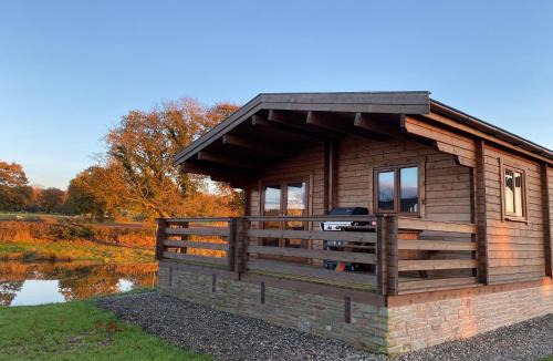 Farden Ski Chalet | RedWood Lodge