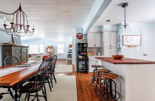 Livingston Manor House | Redwood Manor: Pool | Deck | Historic