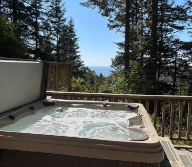 Galt House | Redwoods Oceanview Retreat